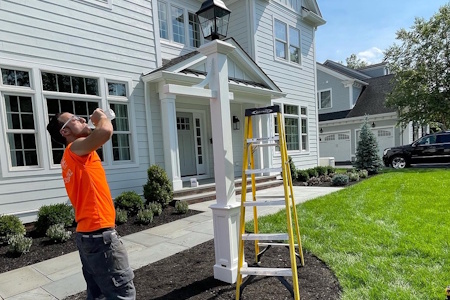 Landscape Lighting Combines Artistry and Functionality Thumbnail